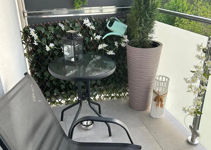 Spring Z Parkingiem 公寓 *