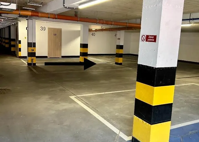 Spring Z Parkingiem * 比得哥什